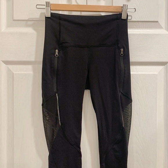 Lululemon High Rise Mesh Crop Black Leggings - Picture 5 of 16